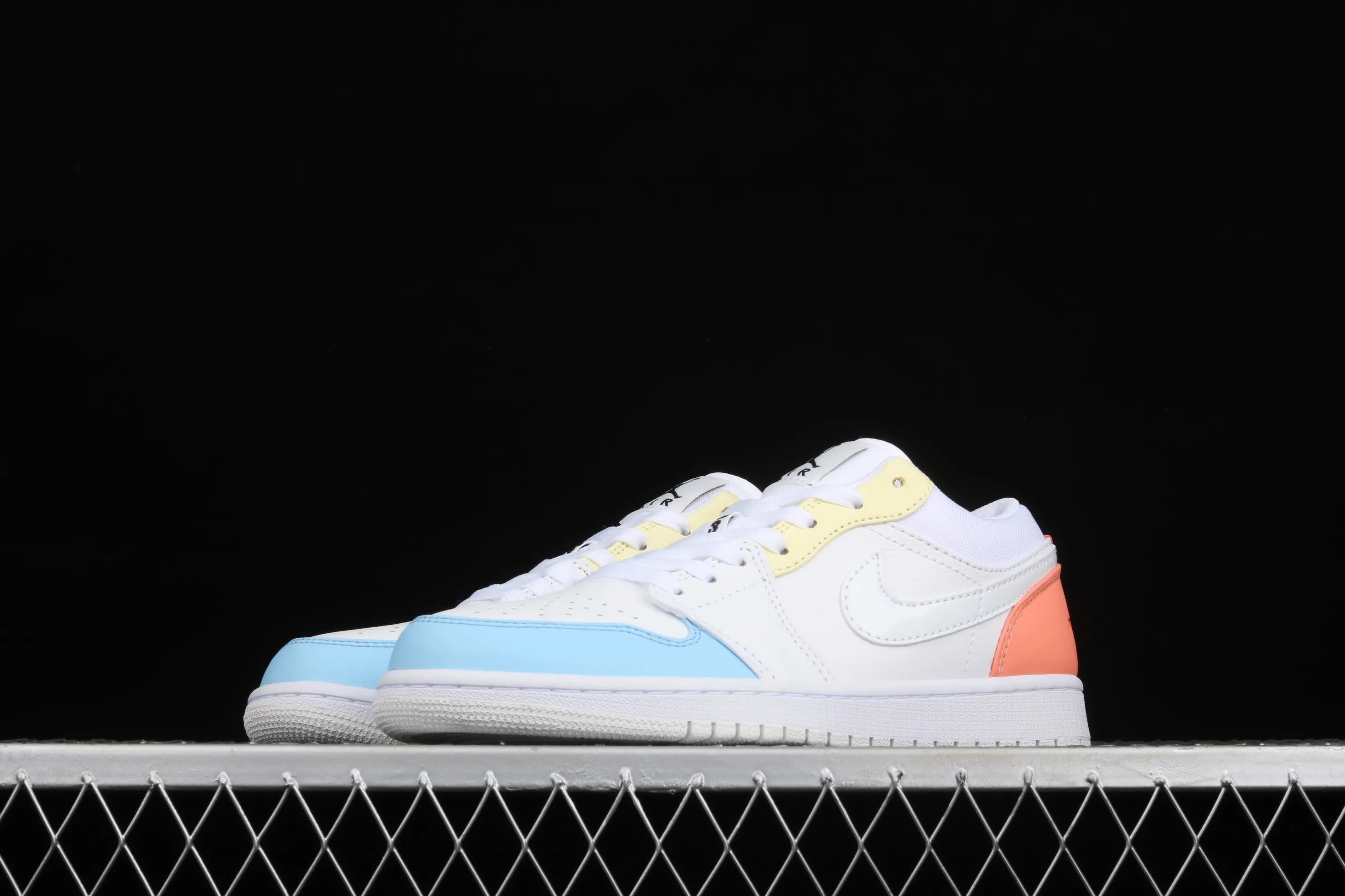 All categories Air Jordan Jordan series basketball shoes Air Jordan 1 Low Air Jordan 1 Low AJ1 Joe 1 low-top cultural basketball shoes DJ6909-100